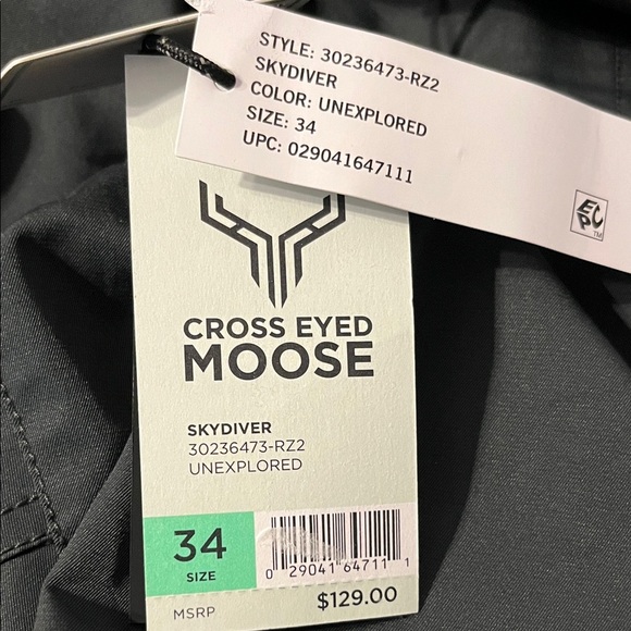 Men's Black Cargo Pants - Picture 6 of 16